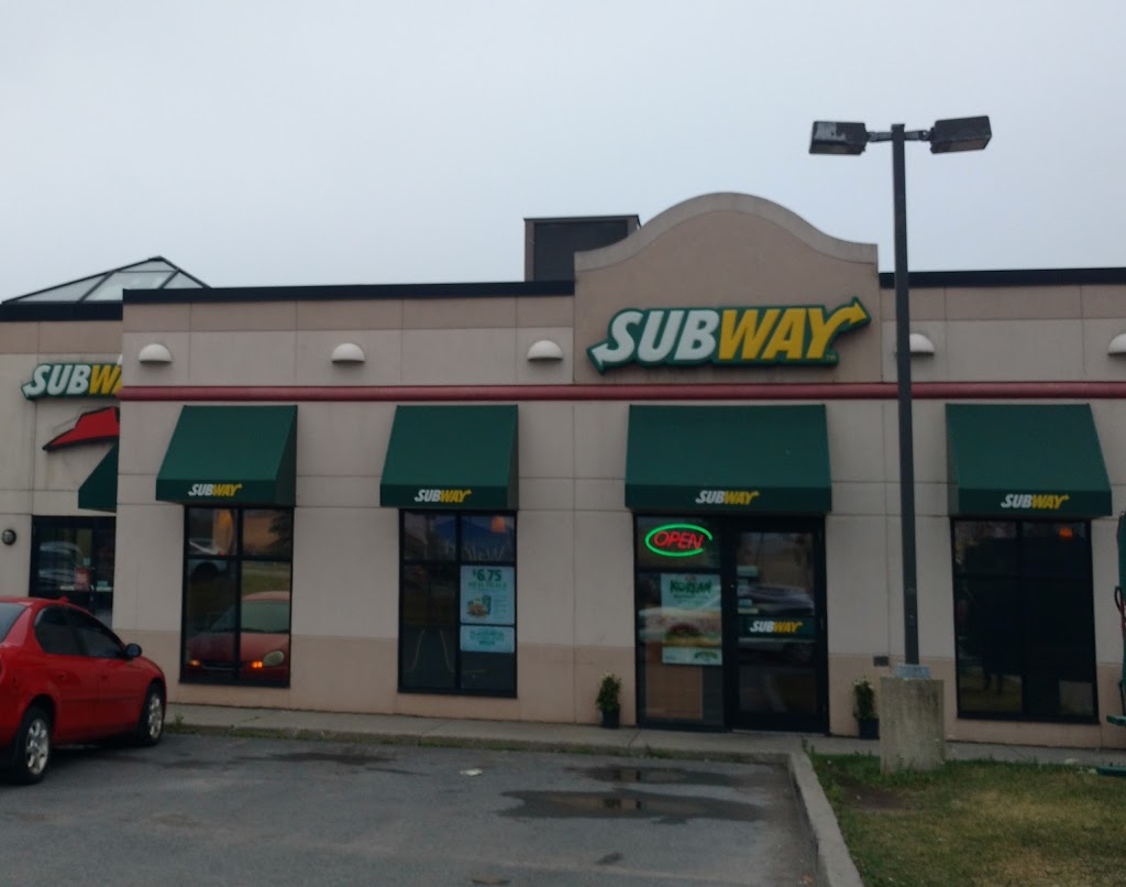 Subway | 107 Lombard St, Smiths Falls, ON K7A 5B8, Canada | Phone: (613) 284-8085