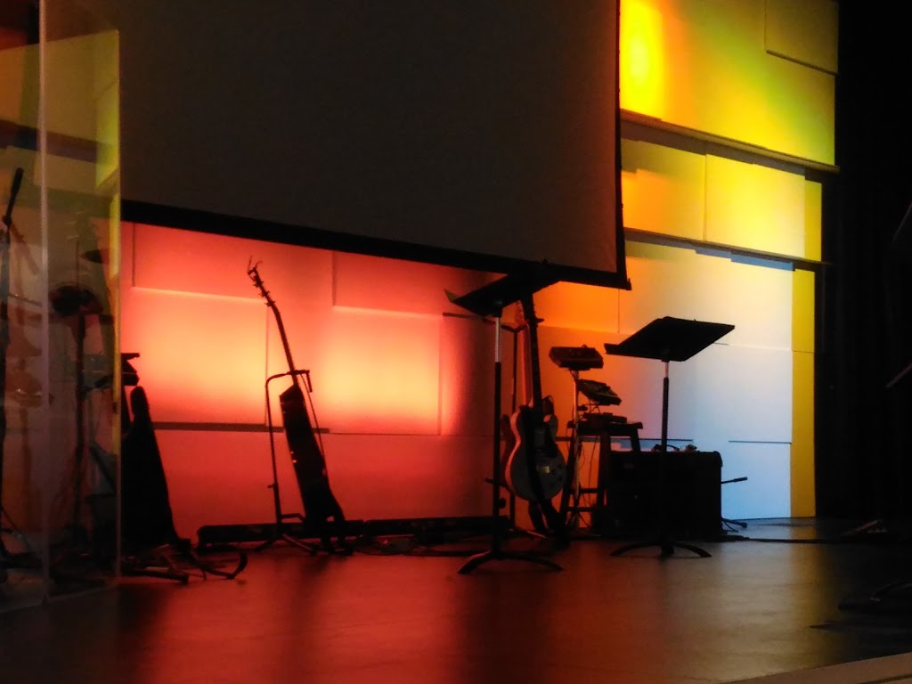 RockPointe Church - Bowridge | 12 Bowridge Dr NW, Calgary, AB T3B 2T9, Canada | Phone: (403) 851-0011