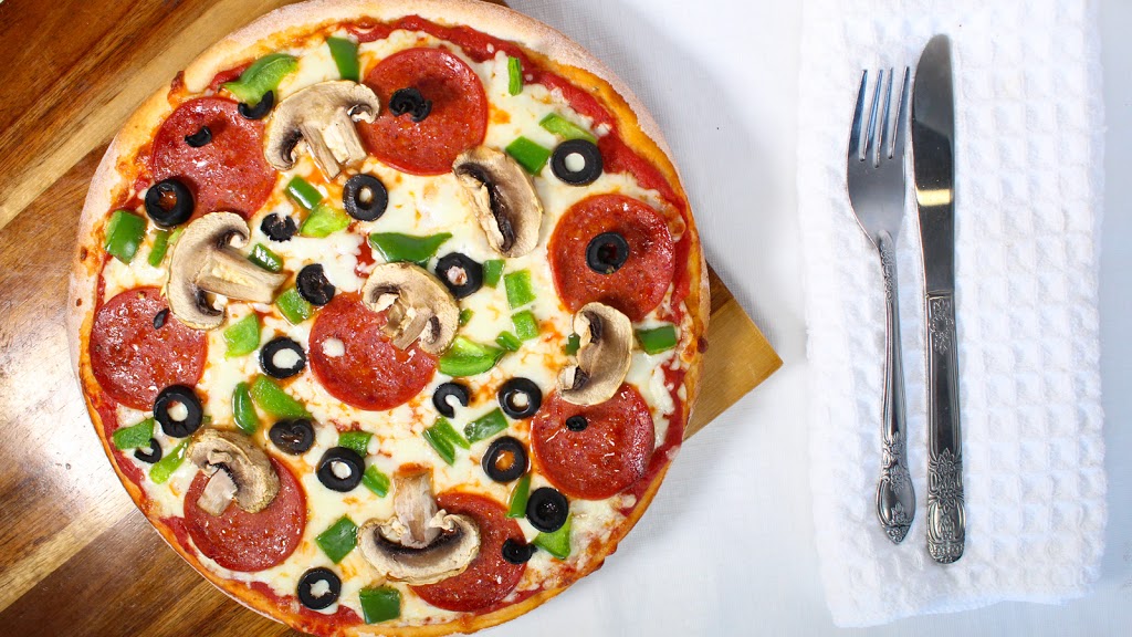 Bertos Pizza | 3879 Lawrence Ave E, Scarborough, ON M1G 1R2, Canada | Phone: (416) 438-1888