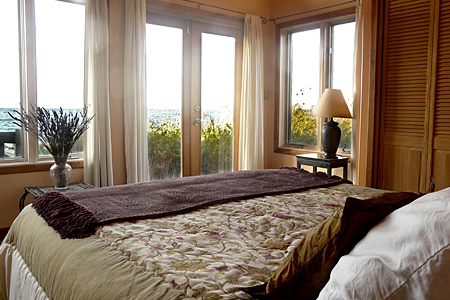 San Juan Waterhouse Vacation Rental | 1102 Old Johnson Roadway, Friday Harbor, WA 98250, USA | Phone: (360) 378-5639