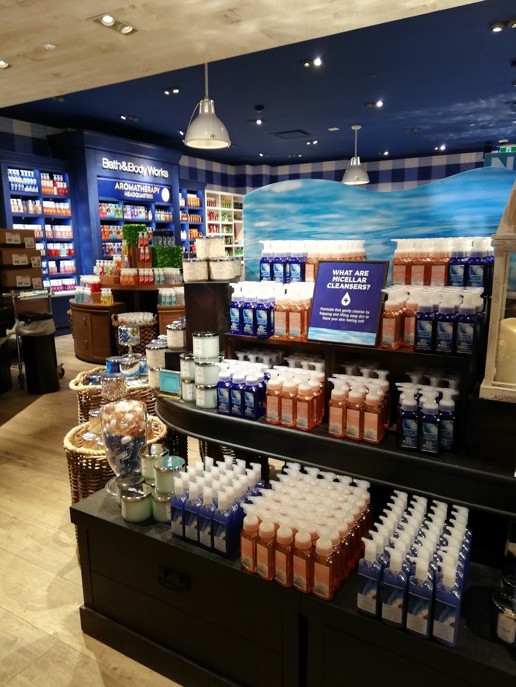 Bath & Body Works | 1403 99 St NW, Edmonton, AB T6N 1M7, Canada | Phone: (780) 440-3897