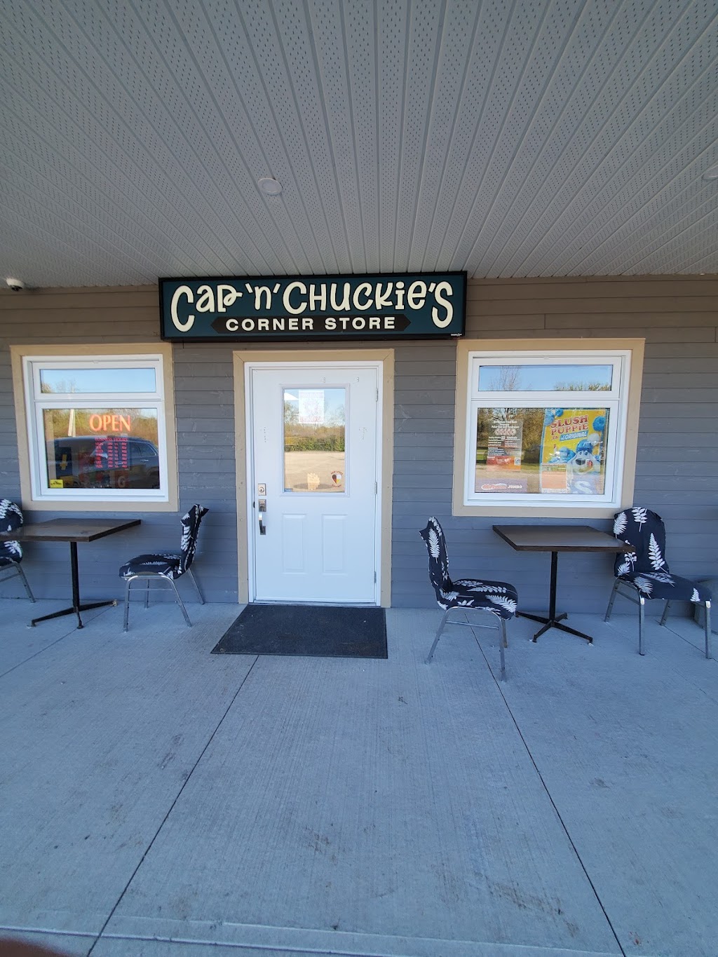 Cap n Chuckies Corner Store | store | 1830 6th Line, Ohsweken, ON N0A 1M0, Canada | 5488829299 OR +1 548-882-9299