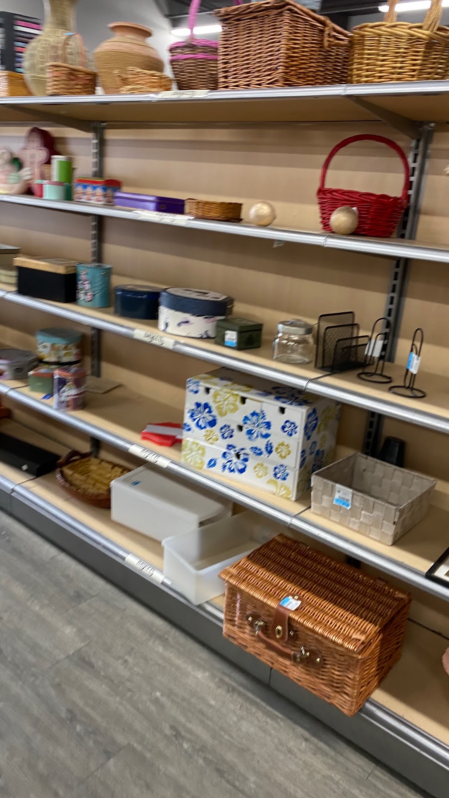 Mission Thrift Store Langley | 20500 Logan Ave, Langley, BC V3A 4L9, Canada | Phone: (604) 533-3995