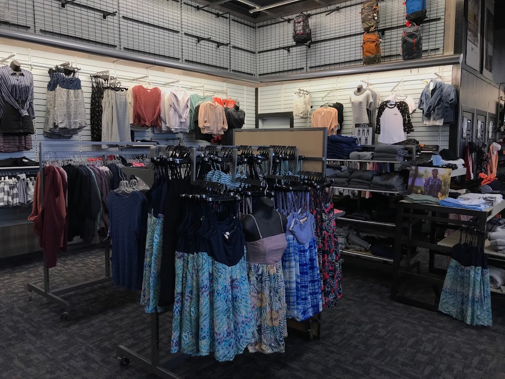 Nomads Station | 4301 47 Ave, Sylvan Lake, AB T4S 1K9, Canada | Phone: (403) 887-2218