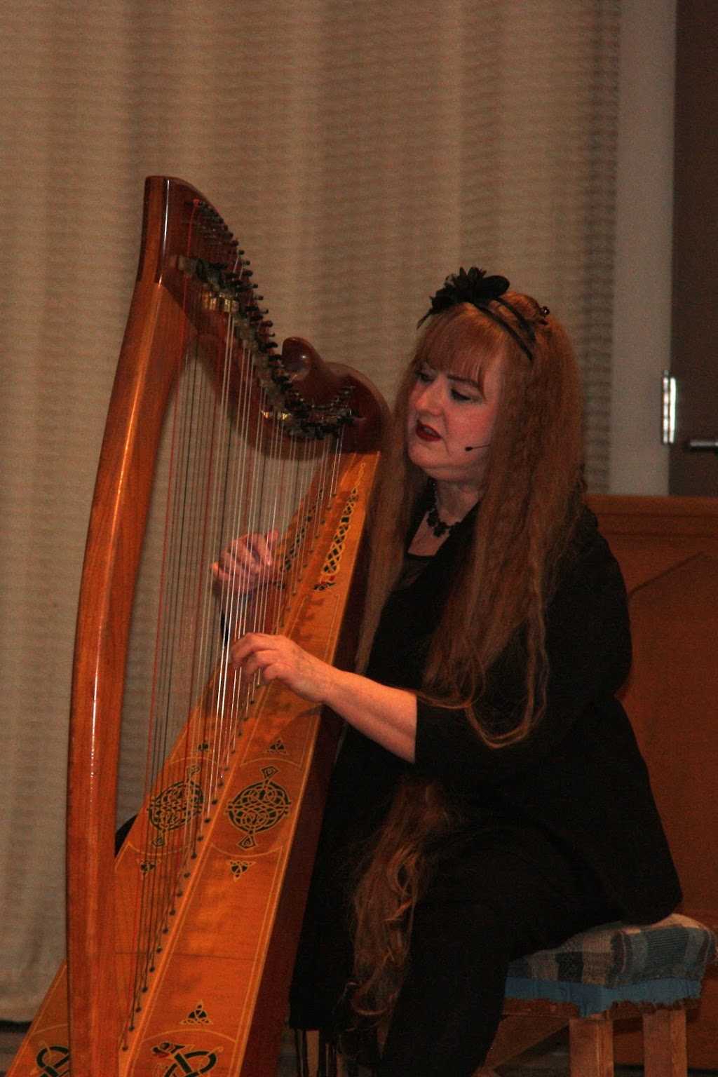 Durham Storytellers | 150 Beatrice St E, Oshawa, ON L1G 7T6, Canada | Phone: (905) 697-0701