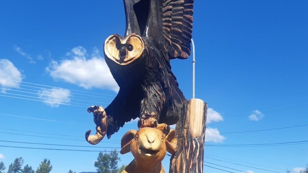 BEARS DEN CHAINSAW CARVINGS | 3710 Trans-Canada Hwy, Salmon Arm, BC V1E 3K1, Canada | Phone: (250) 515-0869