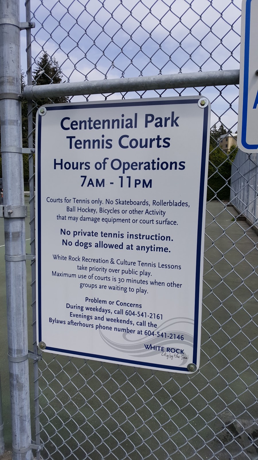 Centennial Park Tennis & PICKLEBALL Courts | 2T1, 14749 Vine Ave, White Rock, BC V4B 2T2, Canada | Phone: (604) 541-2199