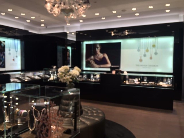 Thomas Sabo | 25 The West Mall, Toronto, ON M9C 1B8, Canada | Phone: (416) 621-2319
