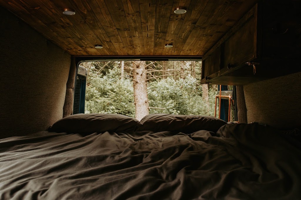 Bromont Campervan | 180 Rue du Pacifique O, Bromont, QC J2L 1J6, Canada | Phone: (514) 445-8922