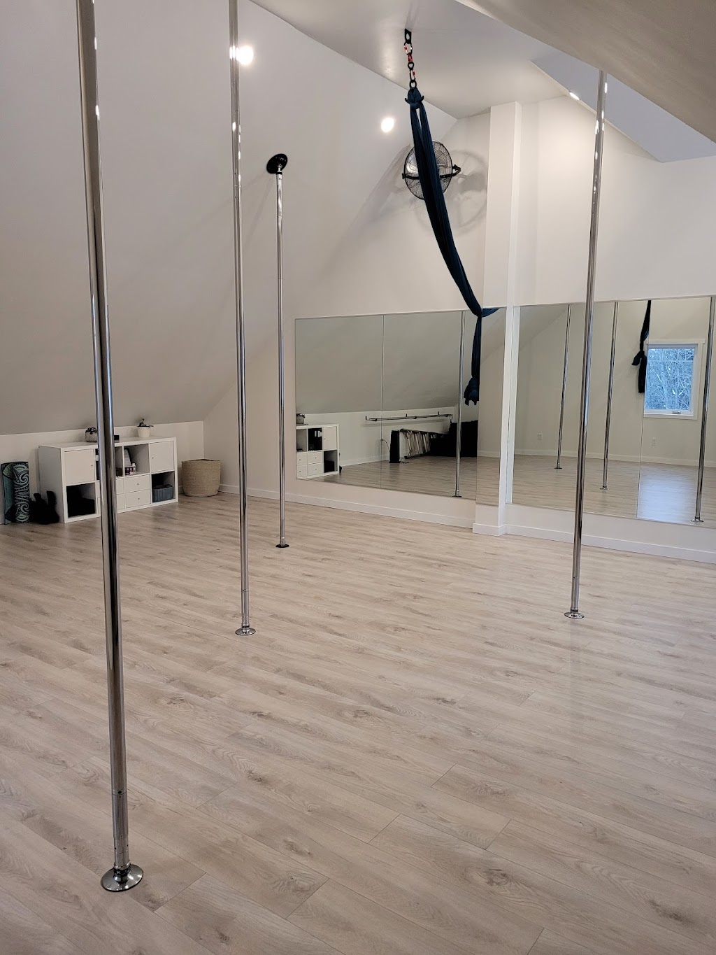 Ascension Aerials | 837 S Waseosa Lake Rd, Huntsville, ON P1H 2N5, Canada | Phone: (705) 828-0043
