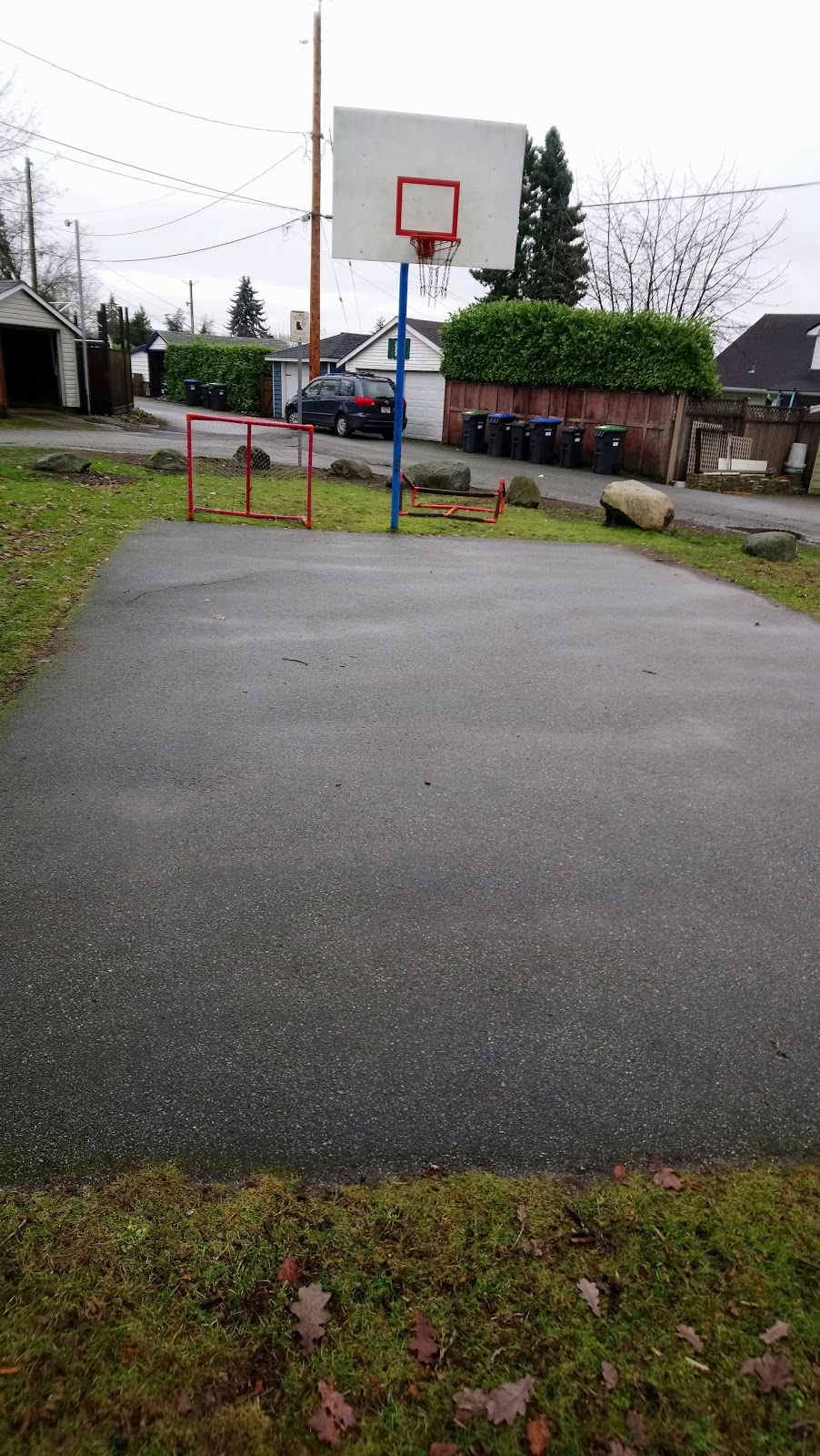 Victory Heights Park | 921 Chilliwack St, New Westminster, BC V3L 4V6, Canada | Phone: (604) 521-3711