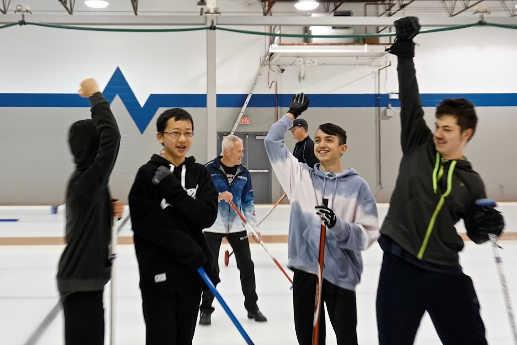 Delta Thistle Curling Club | 11415 84 Ave, Delta, BC V4C 2L9, Canada | Phone: (604) 594-2323