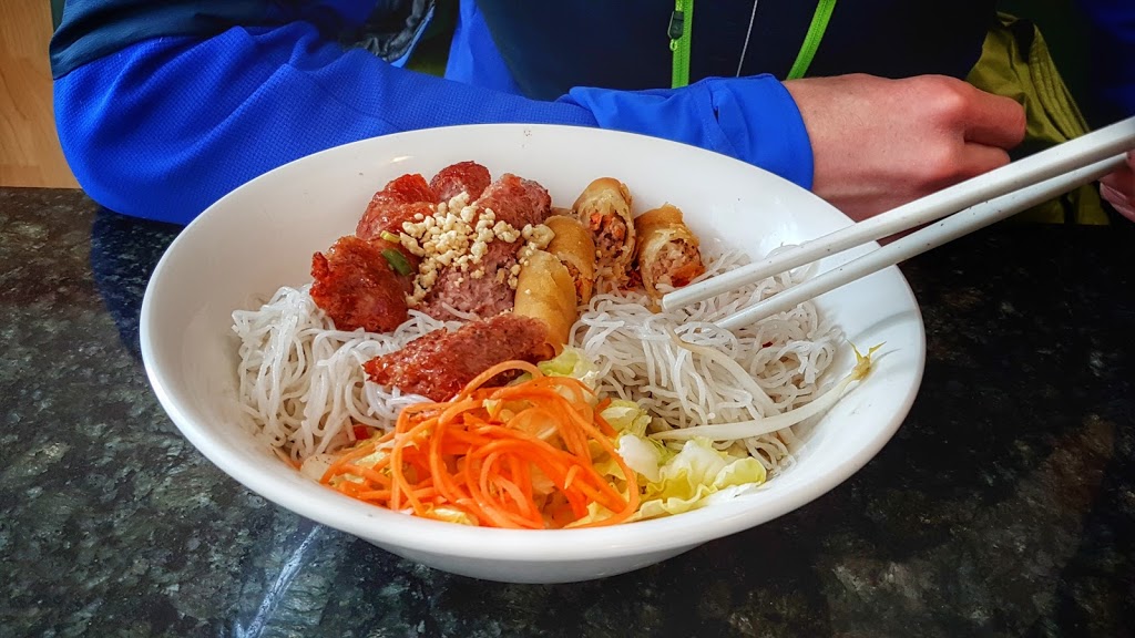 Kim Lan Vietnamese Restaurant | 11652 Sarcee Trail NW #113, Calgary, AB T3R 0A1, Canada | Phone: (403) 295-6288