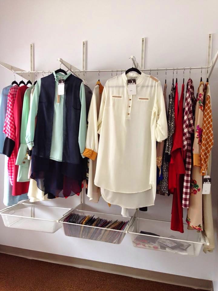 Shawl World Boutique | 490 Wonderland Rd S, London, ON N6K 3T1, Canada | Phone: (226) 700-6550