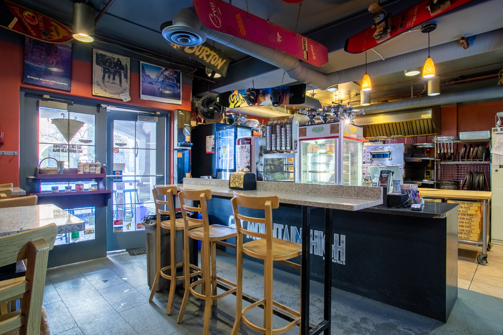Mountain High Pizza | 3170 Creekside Way, Sun Peaks, BC V0E 5N0, Canada | Phone: (250) 578-7272