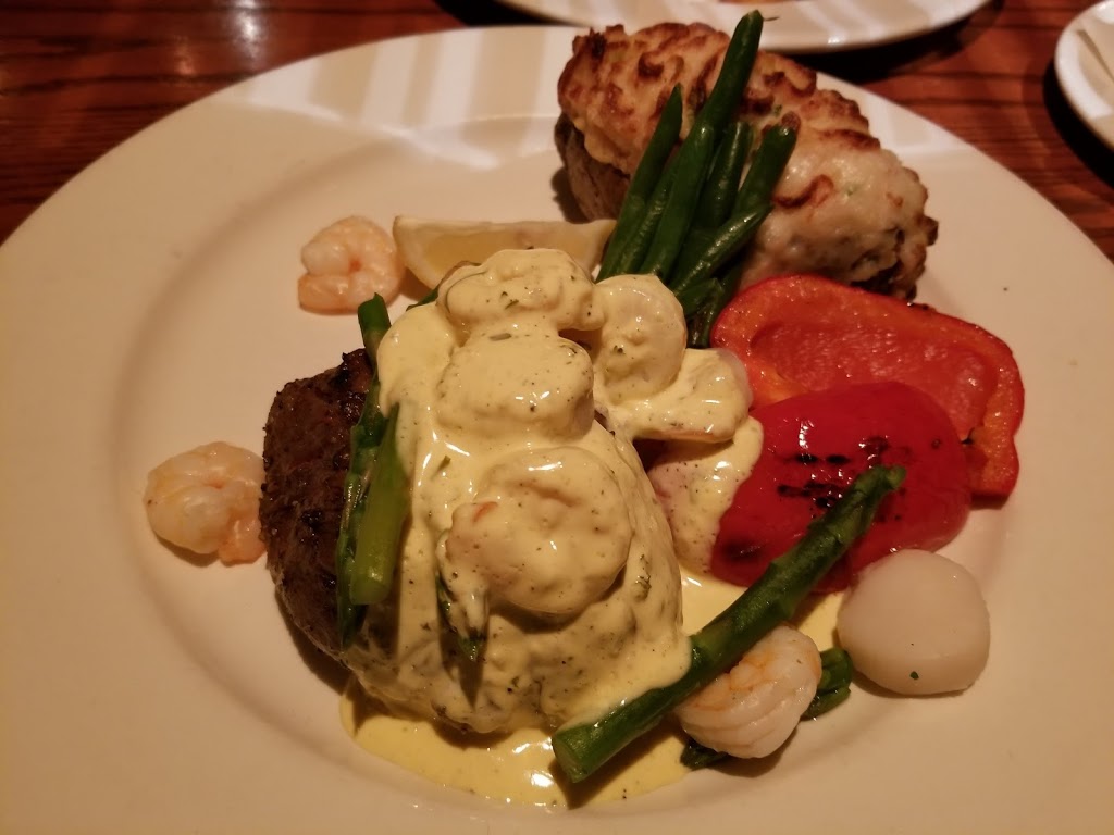 The Keg | Stadium Shopping Centre, 1923 Uxbridge Dr NW, Calgary, AB T2N 2V2, Canada | Phone: (403) 282-0020