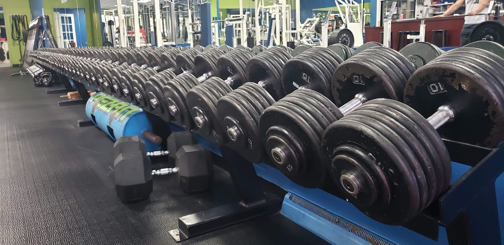 Centre De Conditionnement Proforme | 617 Rue St Louis, La Tuque, QC G9X 2X8, Canada | Phone: (819) 523-2050