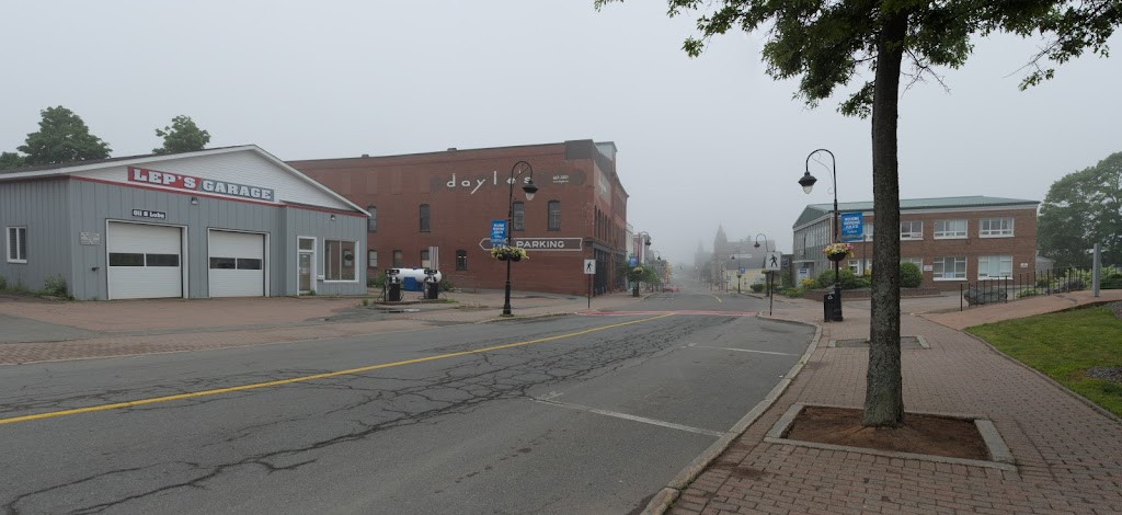 LEPS Garage | 139 Victoria St E, Amherst, NS B4H 1X9, Canada | Phone: (902) 499-8897