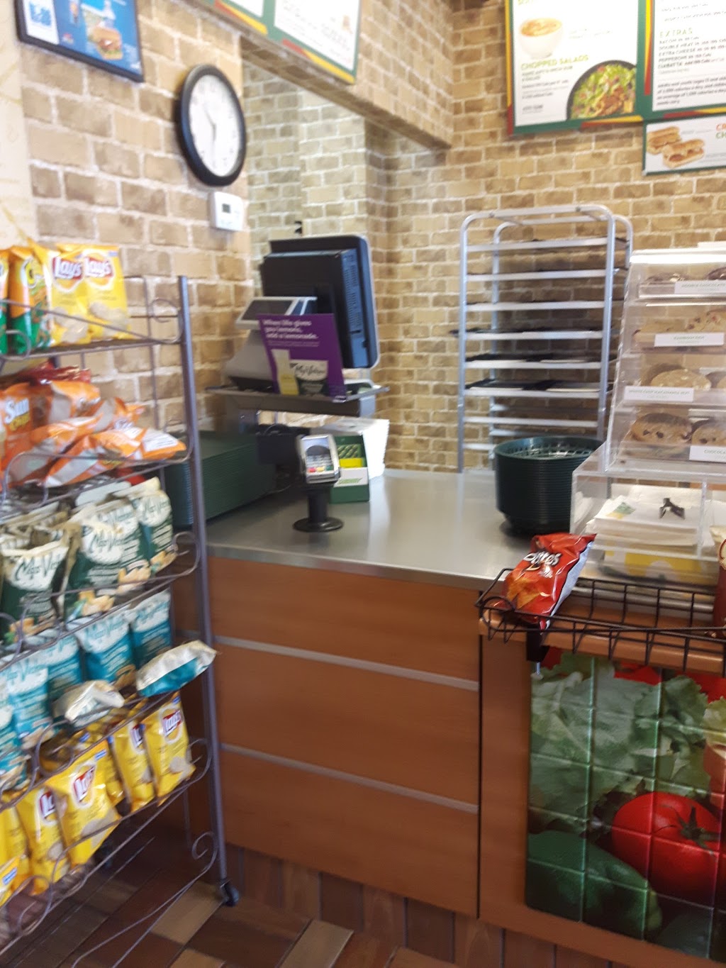 Subway | Meadowlands Square, 1015 Golf Links Rd Unit 402, Ancaster, ON L9K 1K1, Canada | Phone: (905) 304-9111