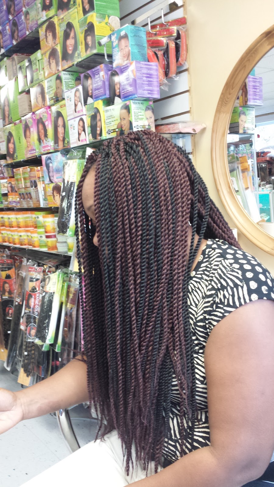 Carrefour Beaute & Accessoires | 99 Boulevard Saint-Joseph, Gatineau, QC J8Y 3W6, Canada | Phone: (819) 777-0101