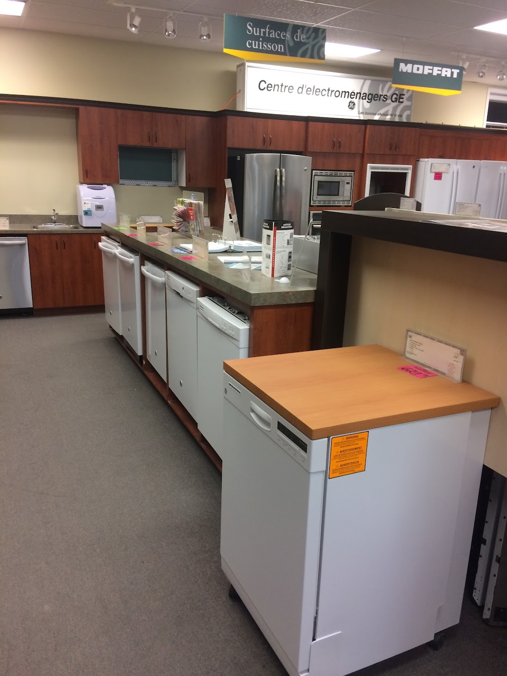 Tardif Meubles Enr | 456 Rue Jean-Rioux, Trois-Pistoles, QC G0L 4K0, Canada | Phone: (418) 851-1805