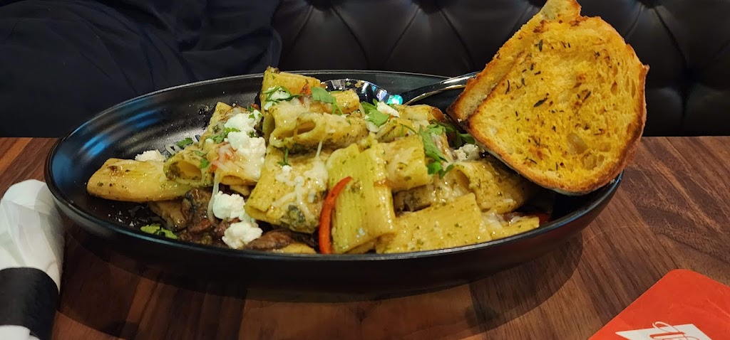 Match Eatery & Public House Wasaga Beach | 88 Lyons Ct, Wasaga Beach, ON L9Z 1T7, Canada | Phone: (705) 422-2561