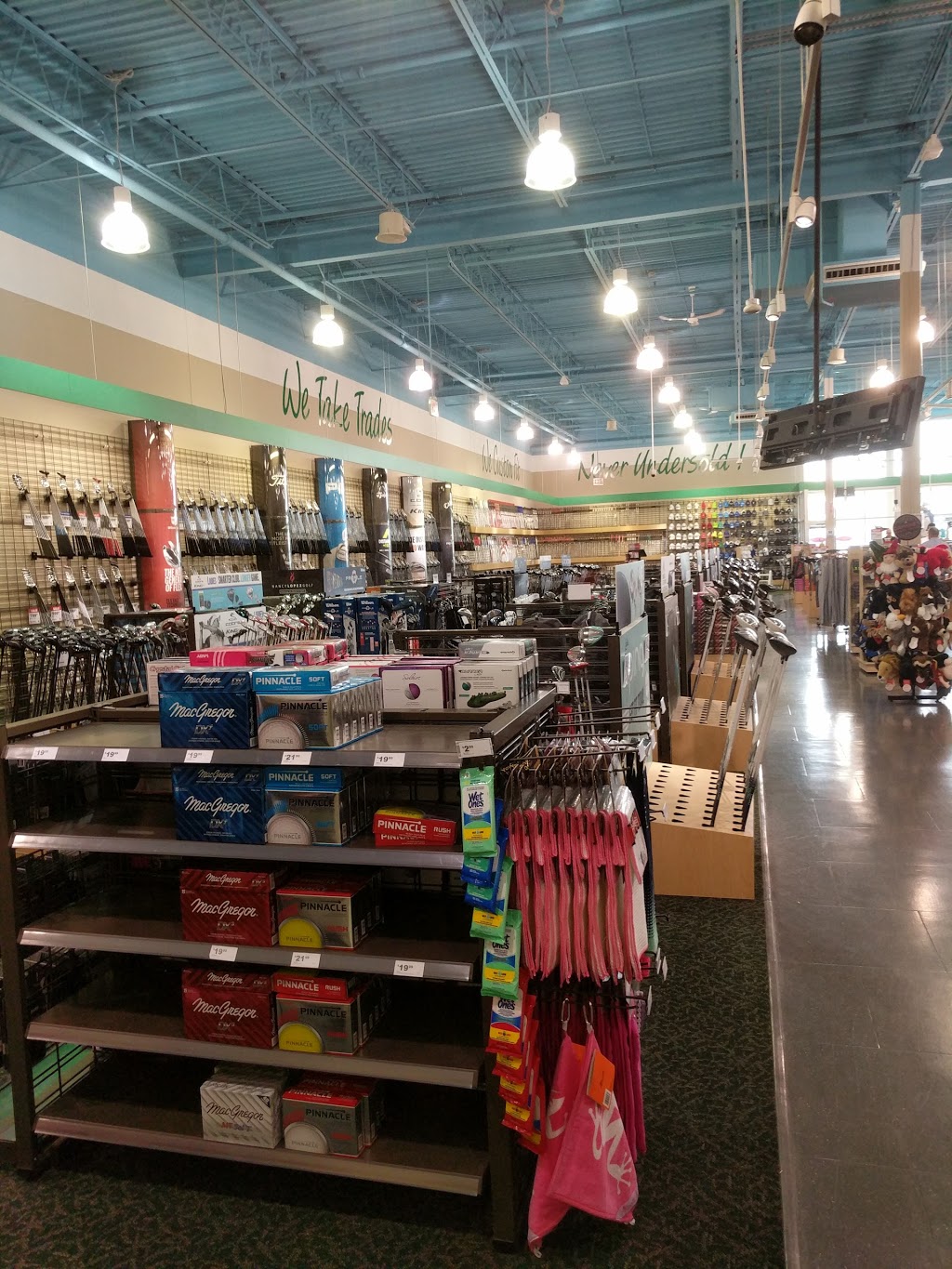 Golf Town | 225 The Boardwalk, Kitchener, ON N2N 0B1, Canada | Phone: (519) 570-4653