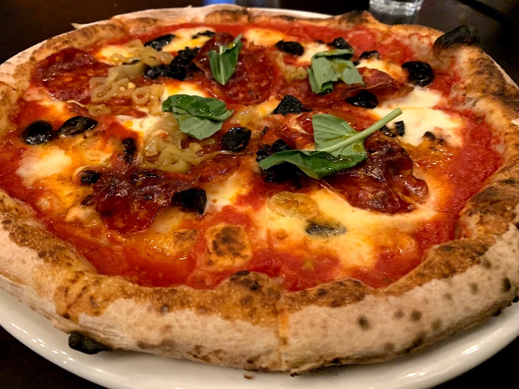 Andolini’s Modern Italian Market | 14 Oxford St, Richmond Hill, ON L4C 4L5, Canada | Phone: (905) 770-6390