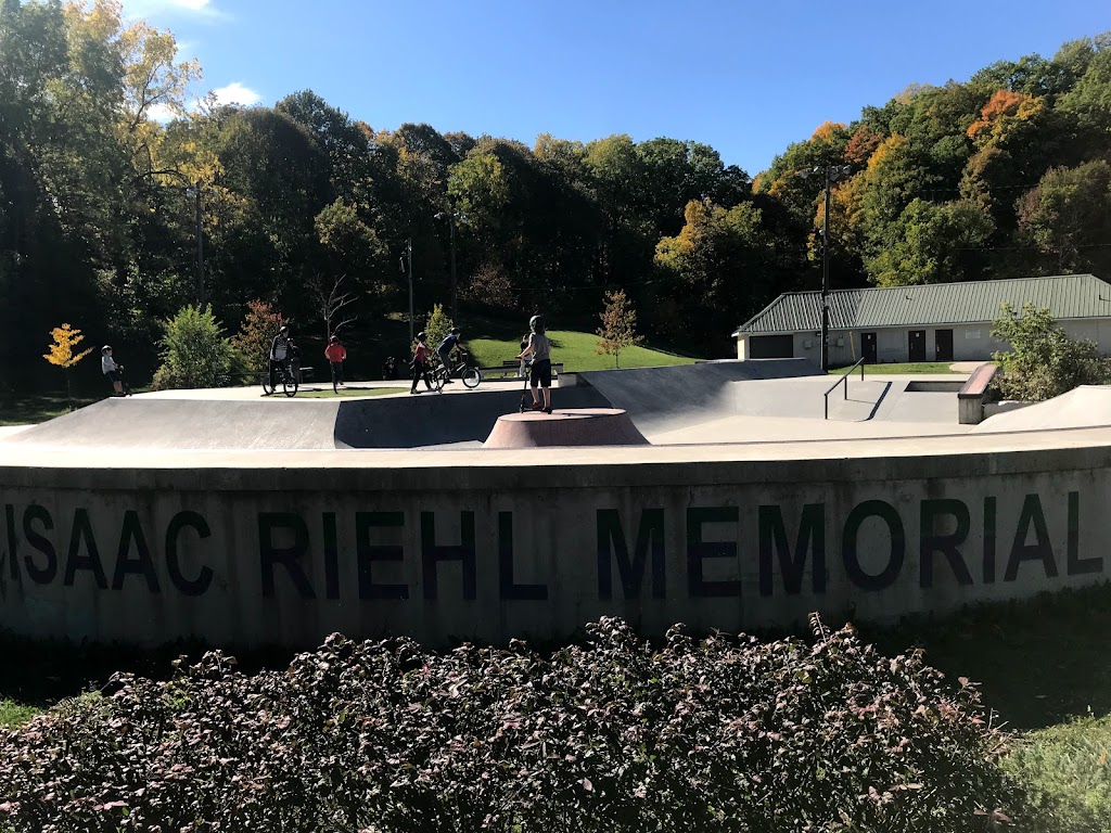 Isaac Riehl Memorial Skatepark | Marlene Stewart Streit Park, 55 Park Ln, Fonthill, ON L0S 1E0, Canada | Phone: (905) 892-2607