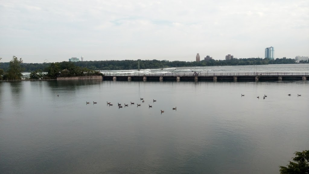 Rapidsview Parking Lot | Upper Rapids Blvd, Niagara Falls, ON L0S 1A0, Canada