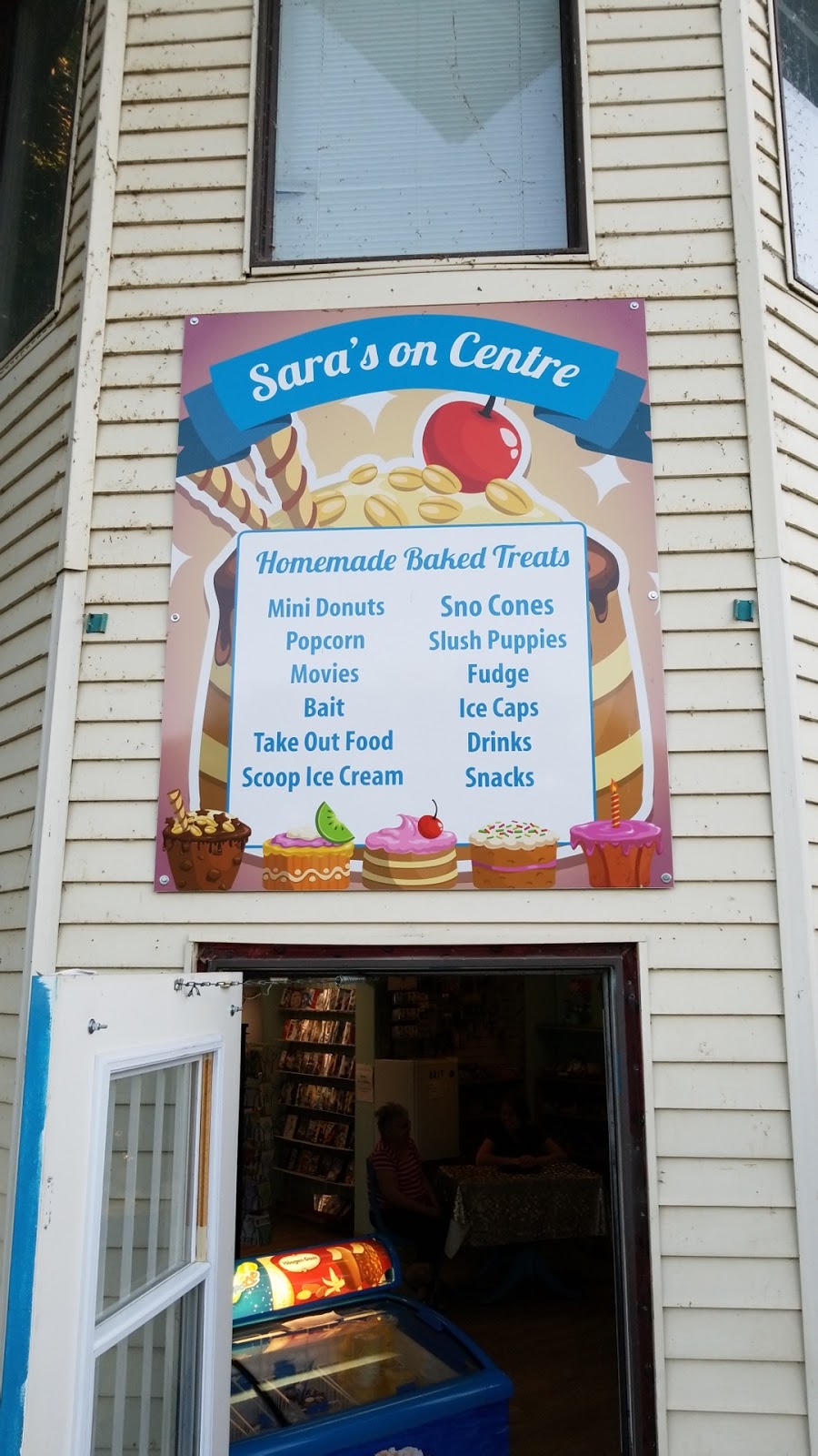 Saras On Centre | 114 Centre St, Regina Beach, SK S0G 4C0, Canada | Phone: (306) 729-2339