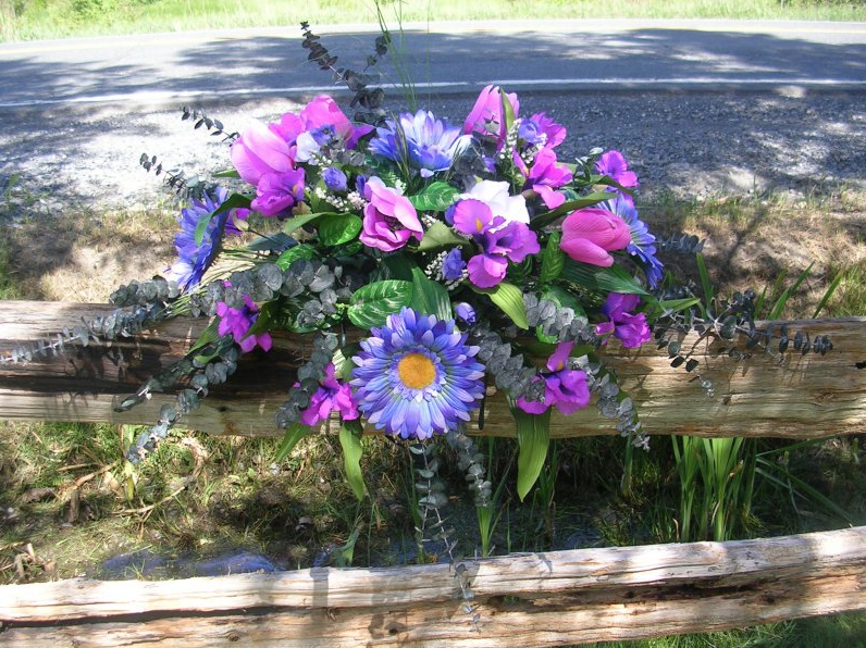 Fleuriste Créations Pal | 126 Rue des Écoliers, Saint-Victor, QC G0M 2B0, Canada | Phone: (418) 588-8606