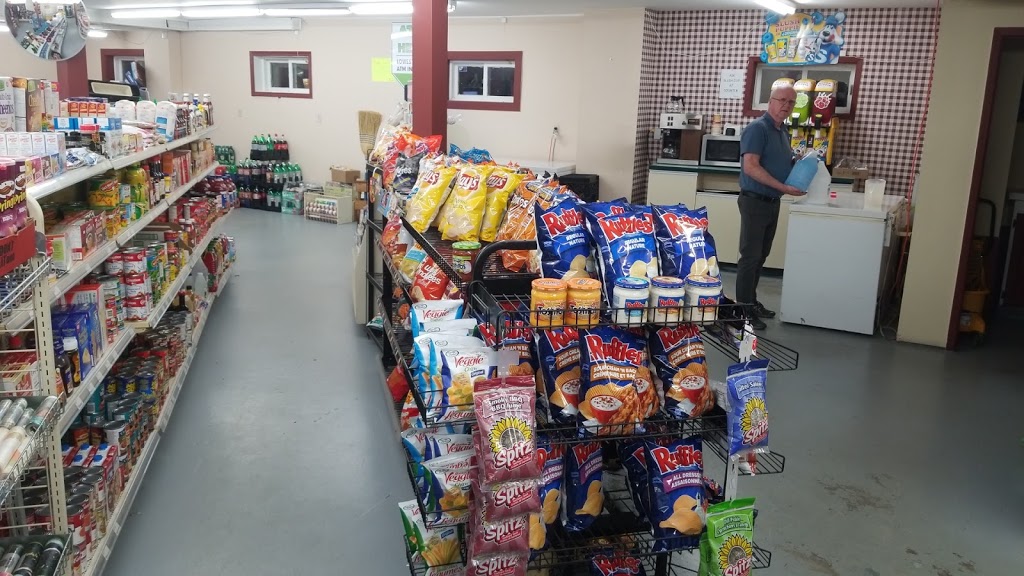 Renous Convenience Store. and Liquor | 39 Schofield St, Renous, NB E9E 2E4, Canada | Phone: (506) 622-6561