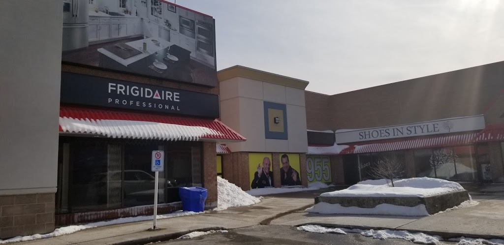 In Style Furniture Gallery | 1970 Dundas St E #2, Mississauga, ON L4X 2W7, Canada | Phone: (905) 896-9940