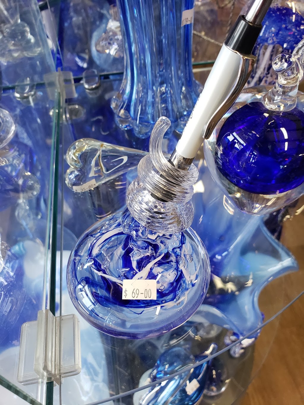 Rossi Glass Niagara | 6405 Stanley Ave, Niagara Falls, ON L2G 3Y6, Canada | Phone: (905) 371-3338
