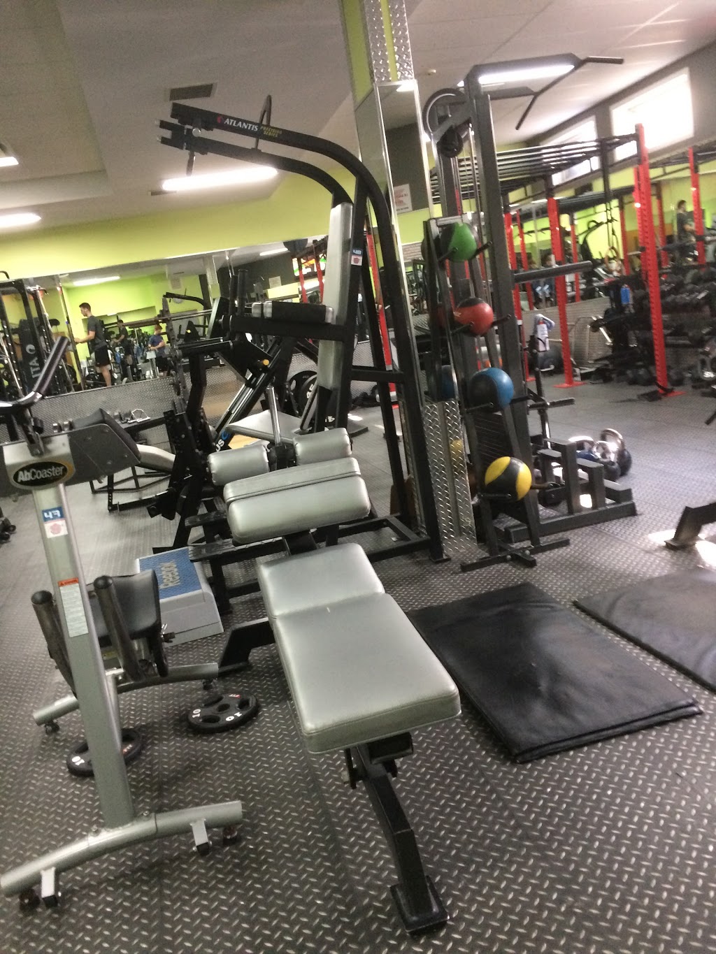 Privilege Gym | 2510 Boulevard Louis-XIV, Québec, QC G1C 1B5, Canada | Phone: (418) 664-0400