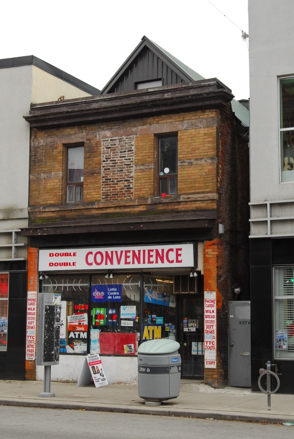 Double Double Convenience | 927 Bloor St W, Toronto, ON M6H 1L5, Canada | Phone: (647) 344-1788