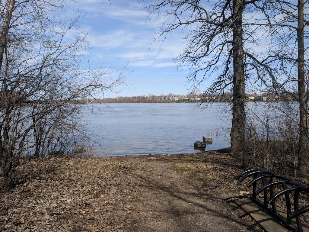 Nature Park Rapides du Cheval Blanc | 5239 Boulevard des Sources, Pierrefonds, QC H8Z 3L7, Canada | Phone: (514) 872-0311