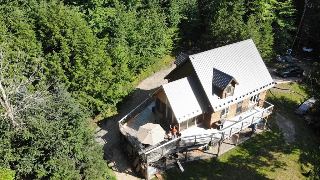 Chalet Serenity | 2038 Chemin du Lac Gagnon E, Duhamel, QC J0V 1G0, Canada | Phone: (819) 431-0808