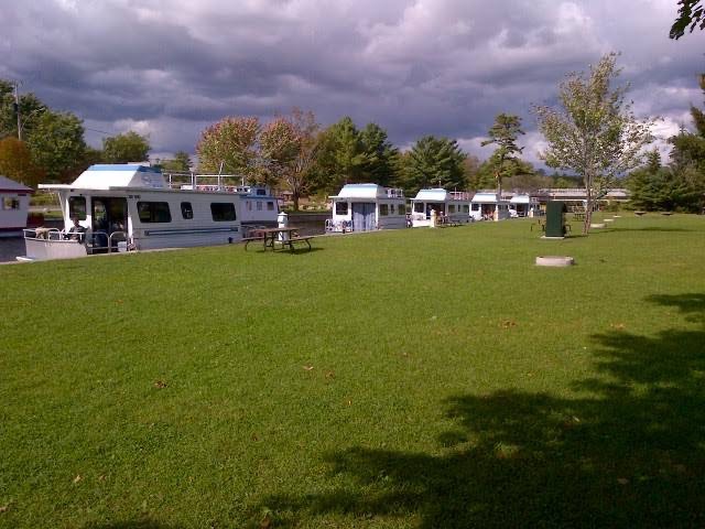 Egan Houseboat Rentals | 23 Russell Dr, Omemee, ON K0L 2W0, Canada | Phone: (800) 720-3426