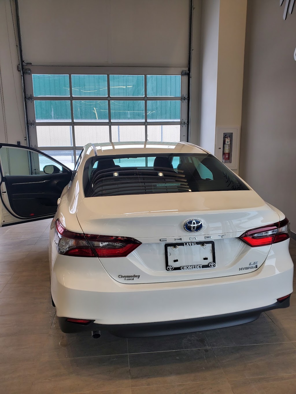 Taxi laval express | 1405 Rue de Calais, Laval, QC H7G 4H4, Canada | Phone: (514) 802-6812