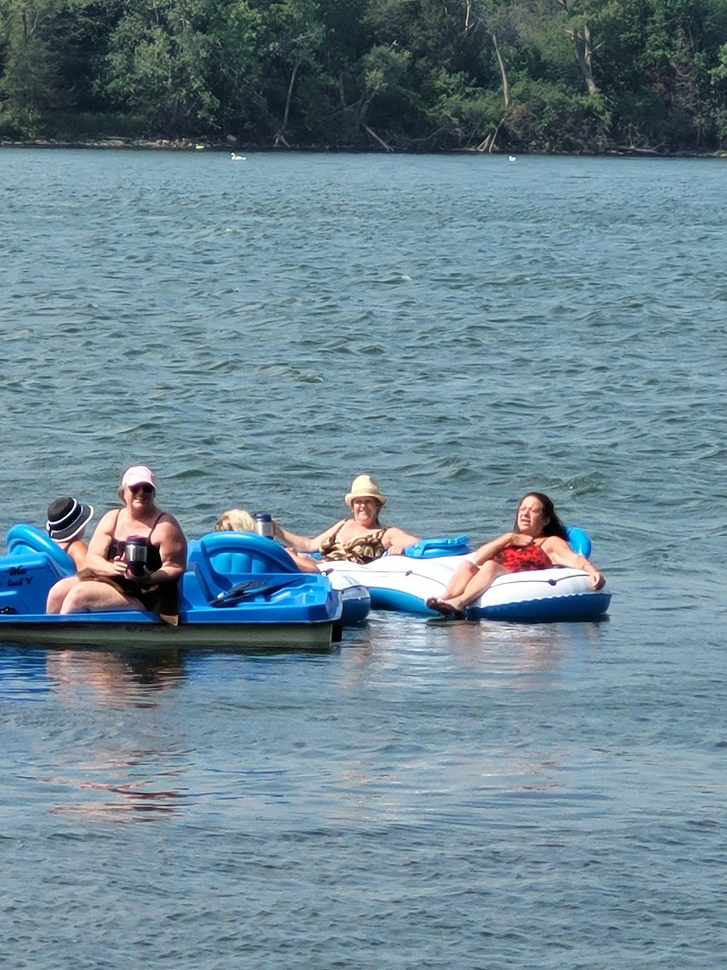 Blakewood Lodge | 1267 S Shore Rd, Napanee, ON K7R 3K7, Canada | Phone: (613) 373-9340