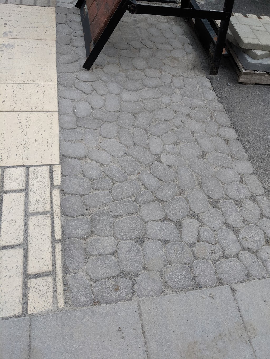 Montreal Brick & Stone - Vaudreuil | 550 Route de la Cité des Jeunes, Saint-Lazare, QC J7T 2A7, Canada | Phone: (450) 455-5658
