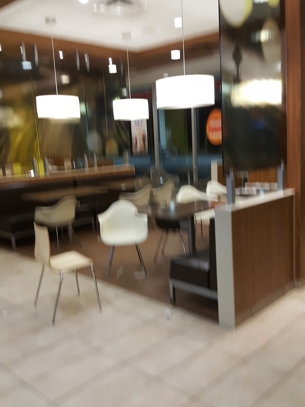 McDonalds | 674 Boulevard Saint-Jean-Baptiste, Mercier, QC J6R 2A3, Canada | Phone: (450) 692-6219