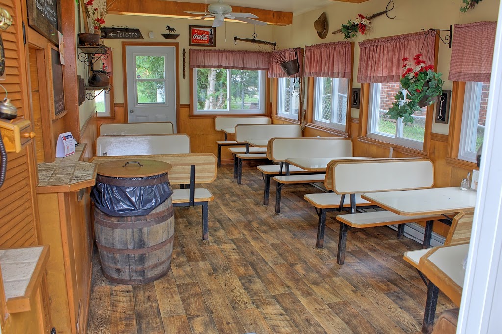 Resto Dantan | 369 Rue Principale, Saint-Donat-de-Montcalm, QC J0T 2C0, Canada | Phone: (819) 424-9000