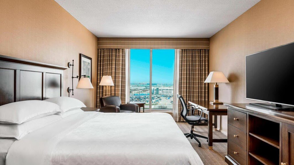 Sheraton Gateway Hotel in Toronto International Airport | Terminal 3 Toronto Amf, Toronto, ON L5P 1C4, Canada | Phone: (905) 672-7000