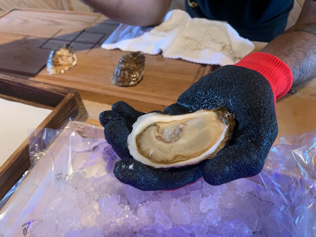 Julio’s Oyster Express | 5599 St Peters Rd, Saint Peters Bay, PE C0A 2A0, Canada | Phone: (902) 739-2202