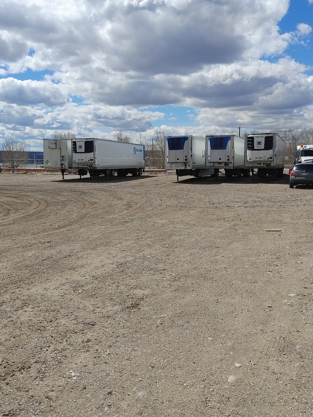 Dreamliner Express | 11885 16 St NE, Calgary, AB T3K 0R1, Canada | Phone: (403) 404-9501