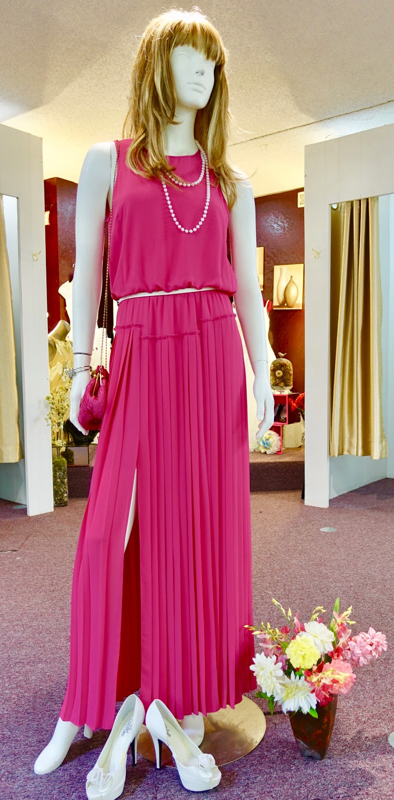Pipsqueaks & Damsels Consignment | 2498 Skaha Lake Rd, Penticton, BC V2A 6E9, Canada | Phone: (250) 493-0021
