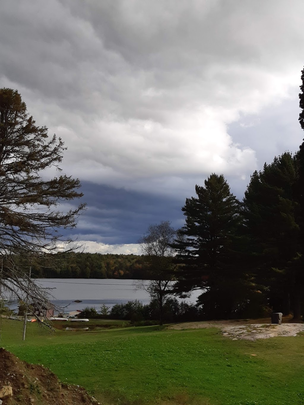 Bonnie Lake Resort | 1047 Bonnie Lake Camp Rd, Bracebridge, ON P1L 1W9, Canada | Phone: (877) 814-4141